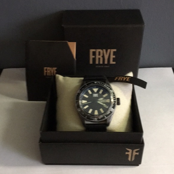 FRYE WATCH - Picture 3 of 8
